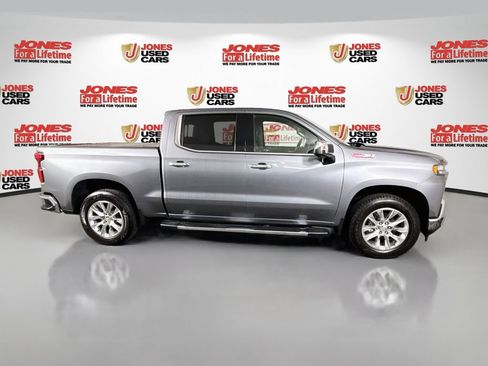 Used 2021 Chevrolet Silverado 1500 LTZ w/ LTZ Convenience Package II AWD/4WD image 18