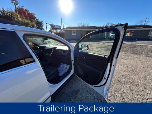 Used 2022 GMC Acadia Denali w/ Denali Ultimate Package image 25