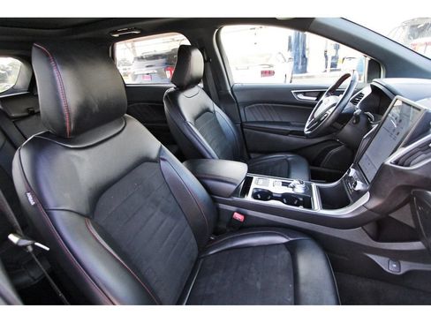 Certified 2024 Ford Edge ST-Line AWD/4WD image 27