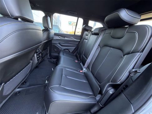 New 2025 Jeep Grand Cherokee Limited image 20