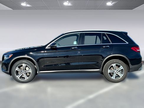 Used 2019 Mercedes-Benz GLC 300 4MATIC image 2