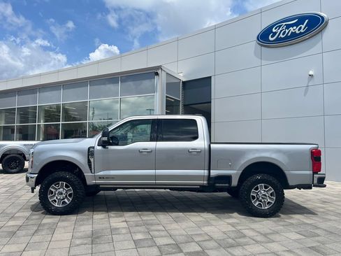 Used 2024 Ford F250 Lariat w/ Lariat Ultimate Package AWD/4WD image 3