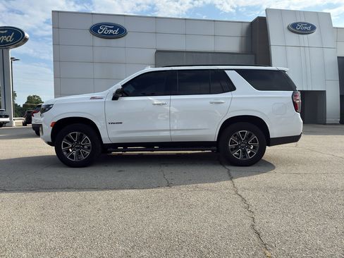 Used 2023 Chevrolet Tahoe Z71 w/ Luxury Package AWD/4WD image 2