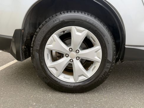 Used 2015 Subaru Forester 2.5i Premium w/ All-Weather Package image 13