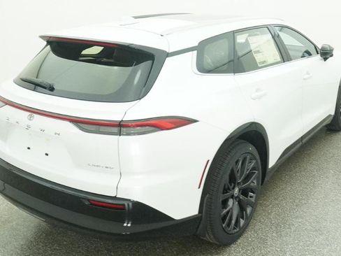 New 2026 Toyota Crown Signia Limited image 15