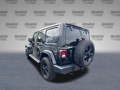 Used 2023 Jeep Wrangler Unlimited Sahara AWD/4WD image 6