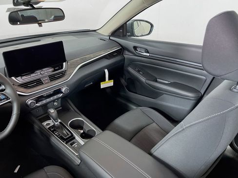 New 2025 Nissan Altima 2.5 SV w/ SV Premium Package image 22