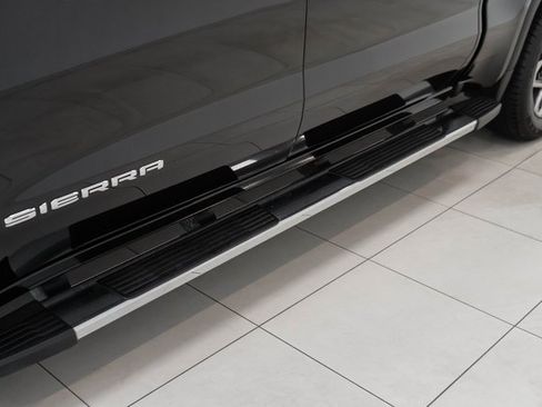 Used 2023 GMC Sierra 1500 SLT w/ SLT Premium Plus Package image 10