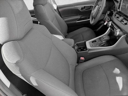 Used 2024 Toyota RAV4 LE image 19