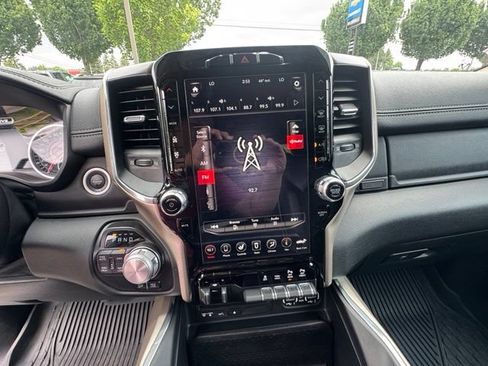 Used 2019 RAM 1500 Laramie AWD/4WD image 23