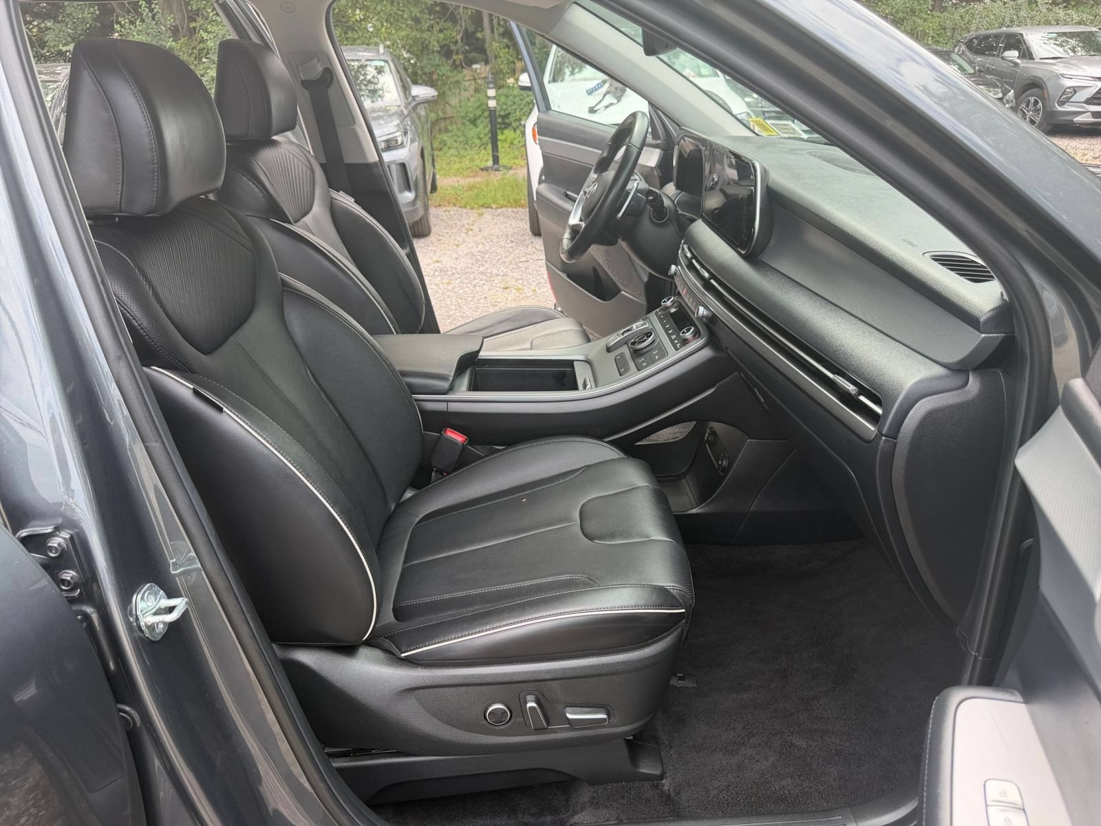Used 2025 Hyundai Palisade SEL AWD/4WD image 39