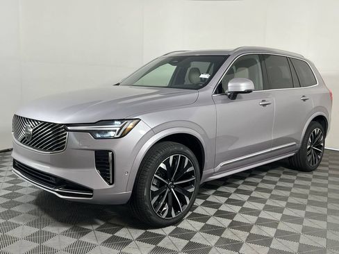 New 2026 Volvo XC90 B6 Plus w/ Protection Package Premier AWD/4WD image 4