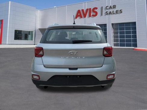 Used 2025 Hyundai Venue SEL FWD image 7