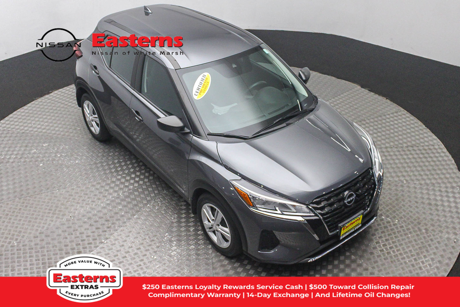 Used 2024 Nissan Kicks S FWD image 3