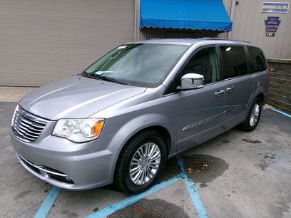 Used 2015 Chrysler Town & Country Touring-L w/ Driver Convenience Group