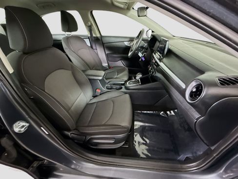 Used 2024 Kia Forte LX image 28