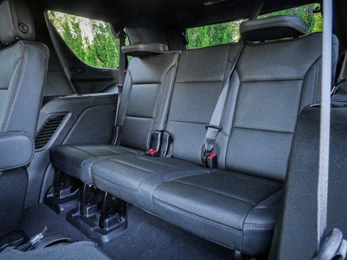 Used 2023 Chevrolet Tahoe High Country image 32