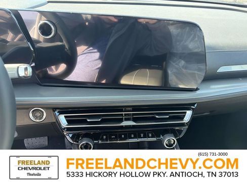 New 2026 Chevrolet Traverse LT w/ LPO, Floor Liner Package image 26