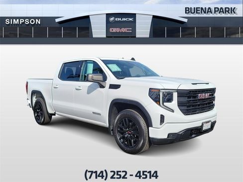 Used 2023 GMC Sierra 1500 Elevation image 2