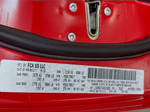 Used 2017 RAM 1500 Classic SLT image 35