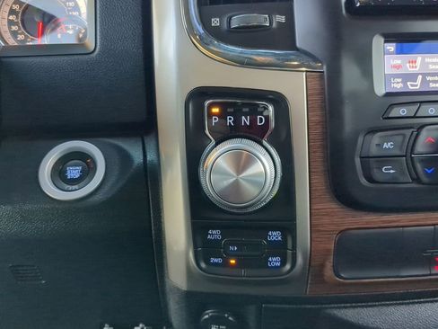 Used 2018 RAM 1500 Laramie w/ Convenience Group image 9