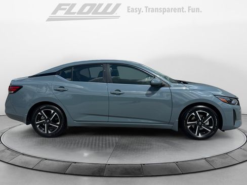 Used 2024 Nissan Sentra SV FWD image 10