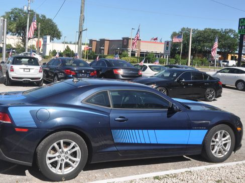 Used 2015 Chevrolet Camaro LS RWD image 3