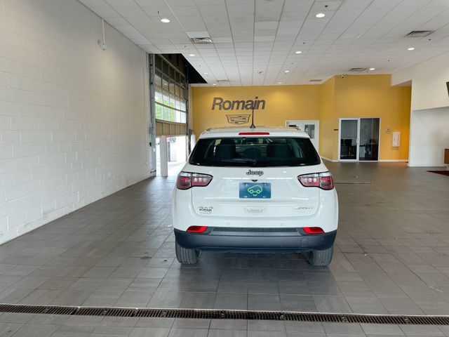 Used 2019 Jeep Compass Sport AWD/4WD image 4