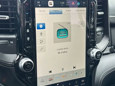 Used 2022 RAM 2500 Limited image 17