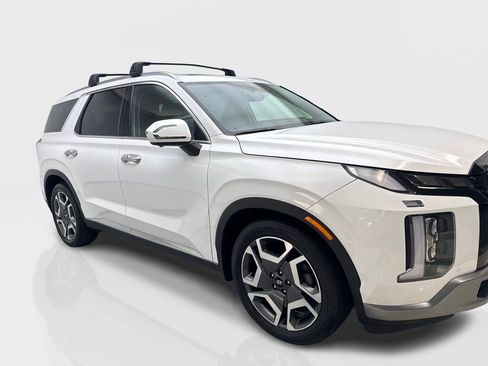 Used 2024 Hyundai Palisade Limited FWD image 12