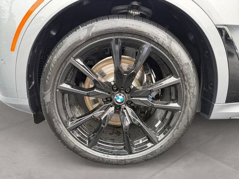 New 2027 BMW X7 xDrive40i w/ Executive Package AWD/4WD image 14