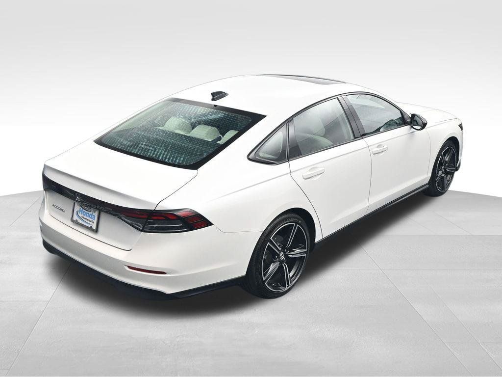 Used 2026 Honda Accord SE image 32