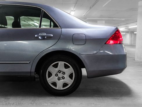 Used 2007 Honda Accord LX image 14