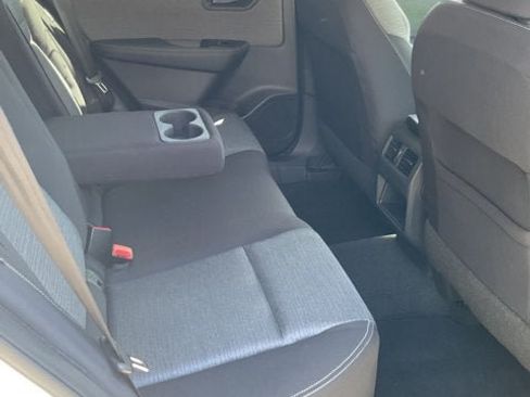 Used 2022 Nissan Rogue S AWD/4WD image 28