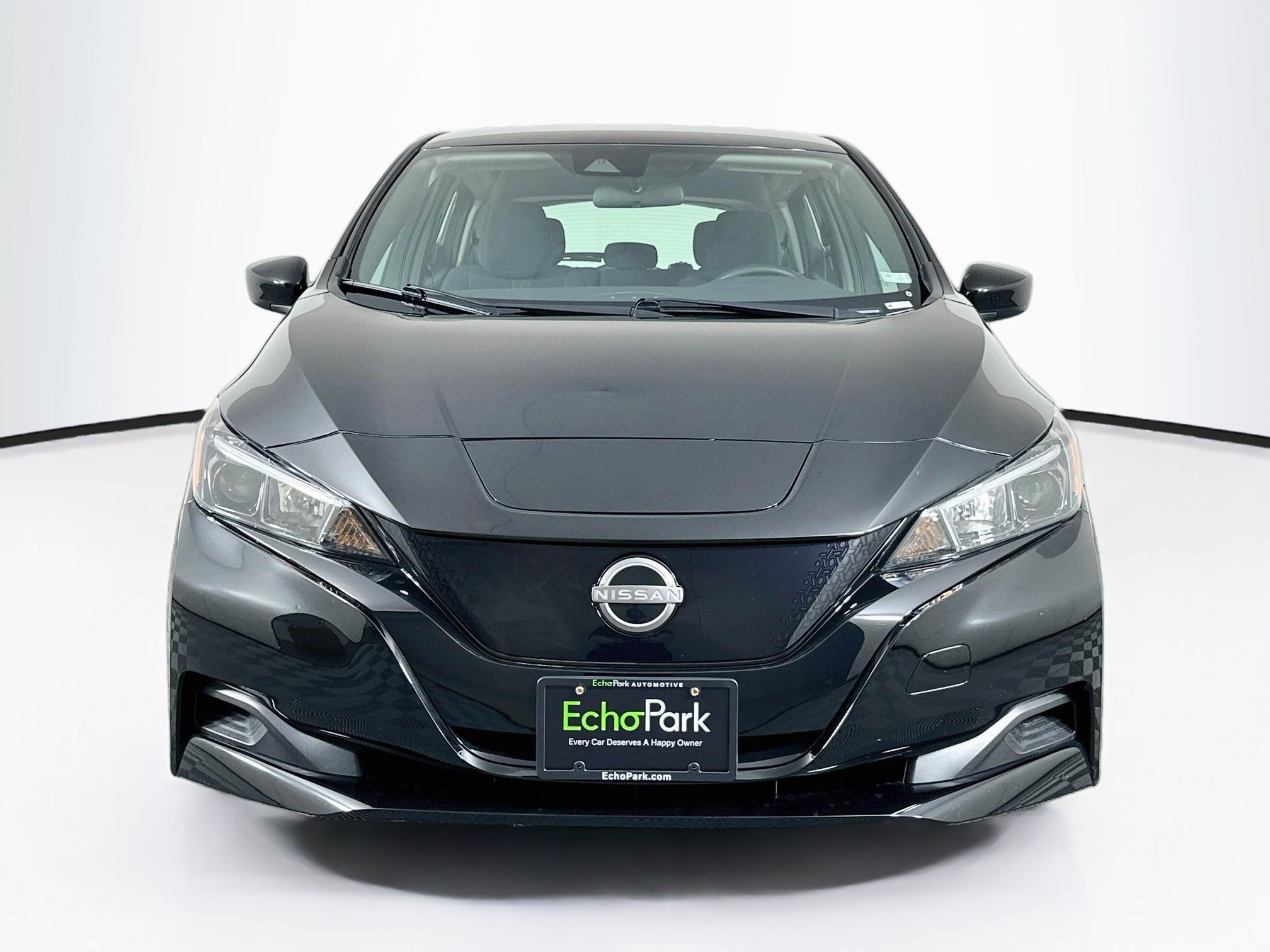 Used 2025 Nissan Leaf S FWD image 2