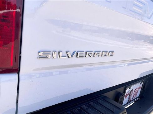 Used 2025 Chevrolet Silverado 1500 Custom Trail Boss AWD/4WD image 8