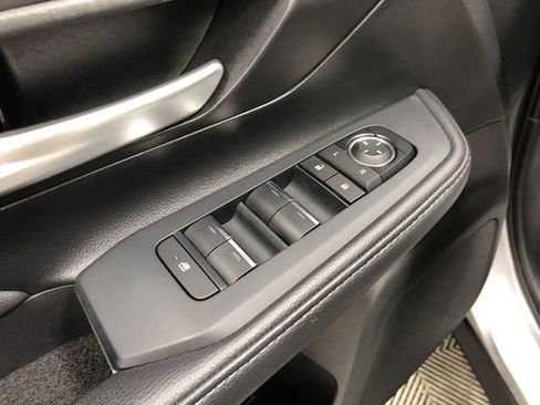 Used 2025 Toyota Grand Highlander XLE image 13