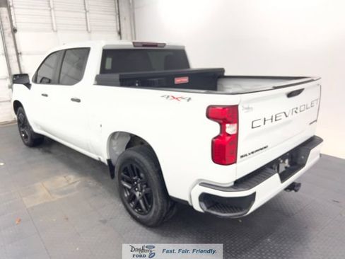 Used 2023 Chevrolet Silverado 1500 Custom w/ LPO, Dark Essentials Package AWD/4WD image 5