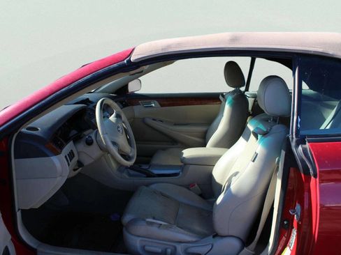 Used 2007 Toyota Solara SLE image 7