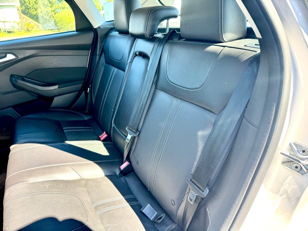 Used 2014 Ford Focus Titanium FWD image 15