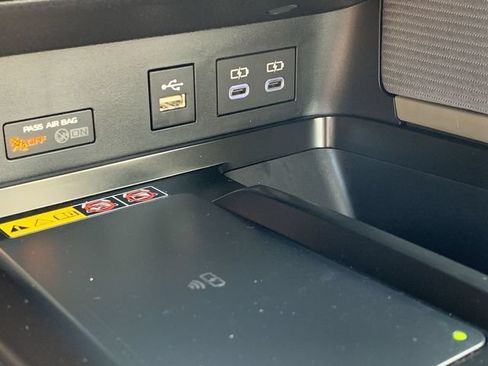 Used 2026 Toyota Camry SE FWD image 29