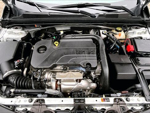 Used 2022 Chevrolet Malibu RS image 31