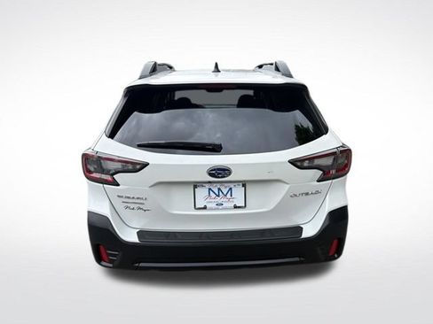 Used 2021 Subaru Outback Premium AWD/4WD image 6