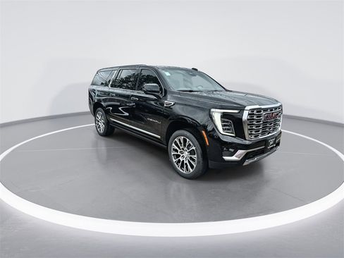New 2026 GMC Yukon XL Denali w/ Denali Reserve Package image 2