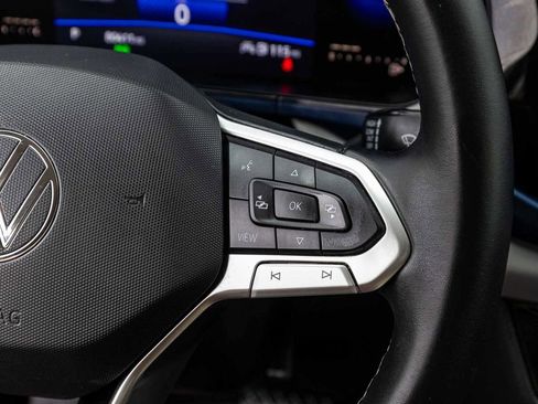 Used 2022 Volkswagen Taos SE image 23