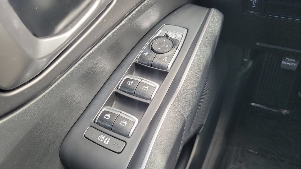Used 2023 Kia Sorento S w/ Panoramic Sunroof Package FWD image 18