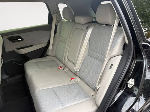 Used 2023 Nissan Rogue SV FWD image 13