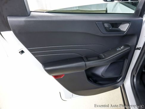 Used 2022 Ford Escape SE image 20