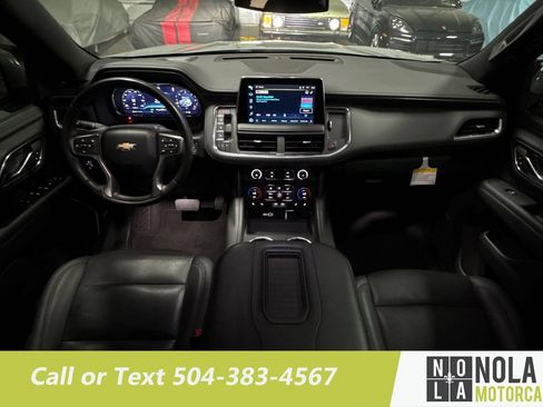 Used 2024 Chevrolet Suburban LT RWD image 24