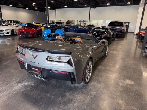 Used 2016 Chevrolet Corvette Z06 w/ 2LZ Preferred Equipment Group RWD image 2